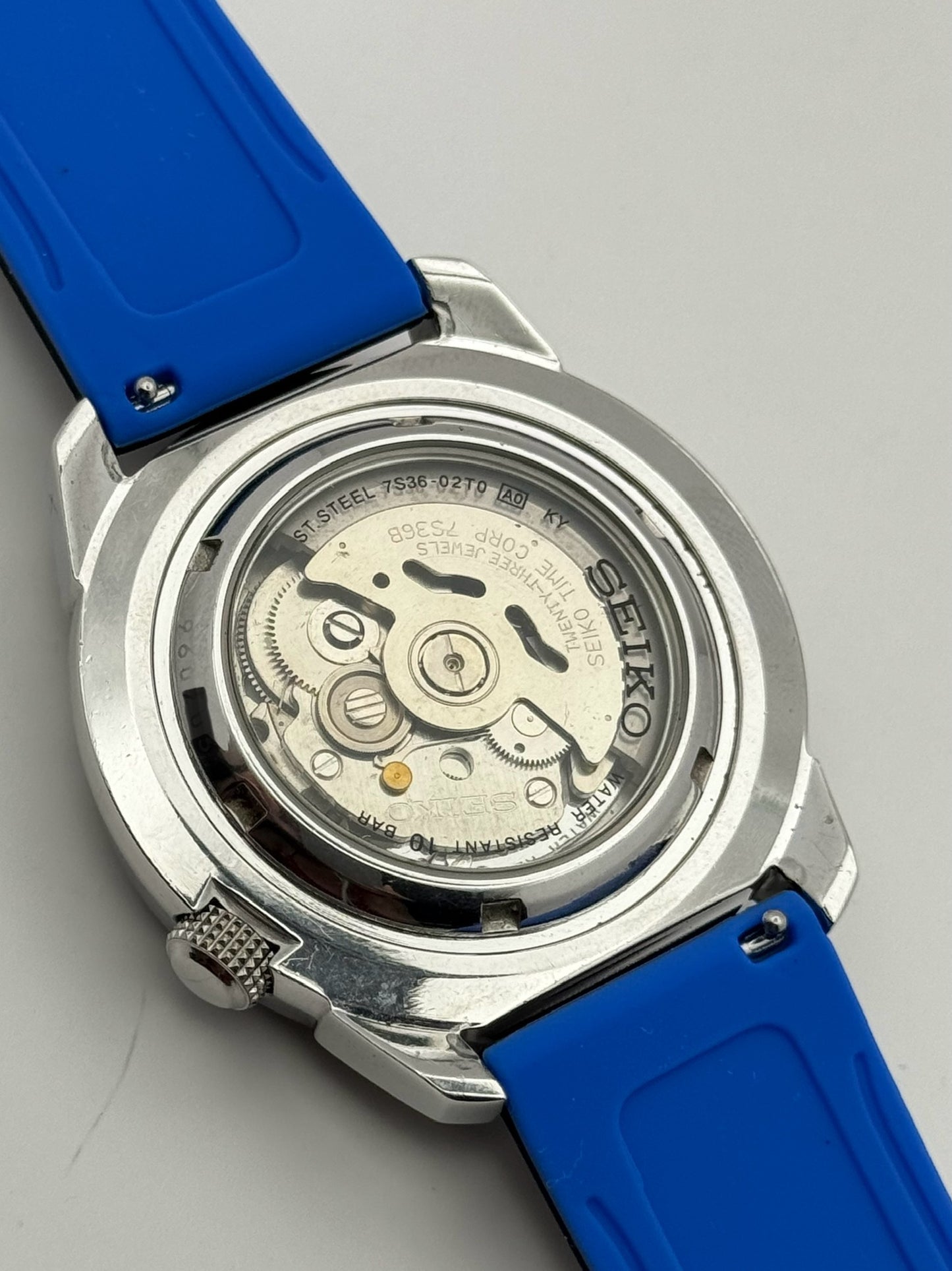 Seiko 5 Sports 7S36-02T0 "Tuna"