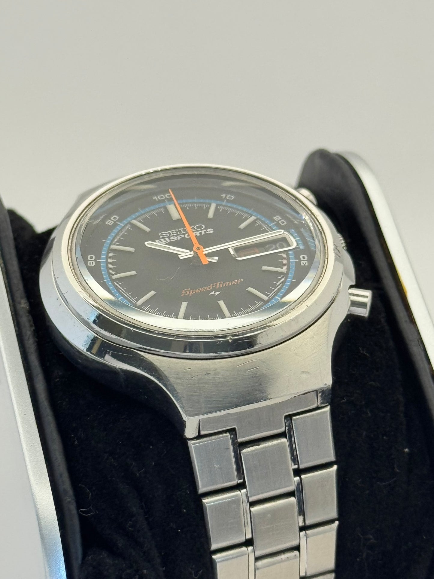 Seiko 5 Sports Speed-Timer Chronograph 7015-8000 (1972)