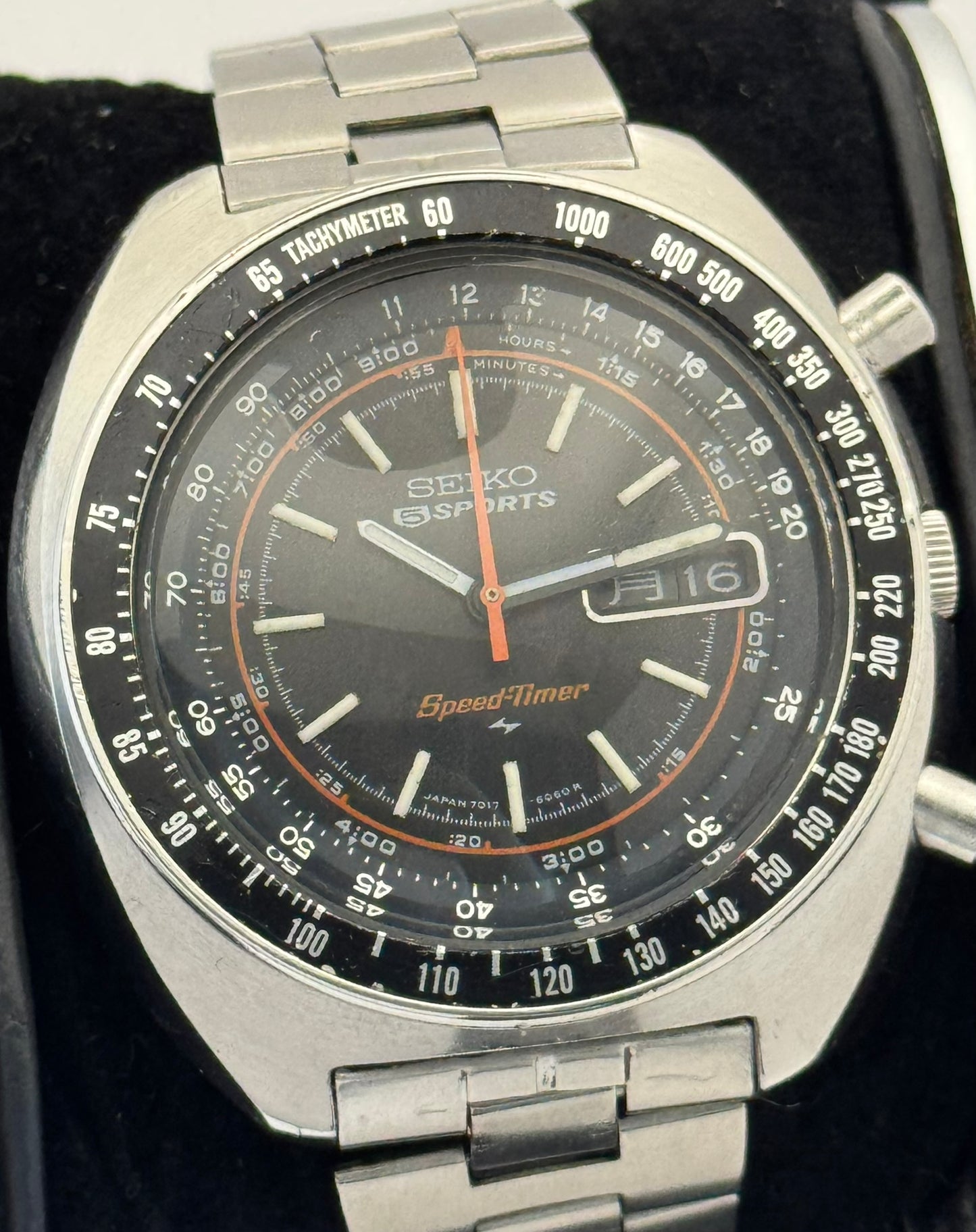 Seiko 5 Sports Speed-Timer Chronograph 7017-6020 (1980)