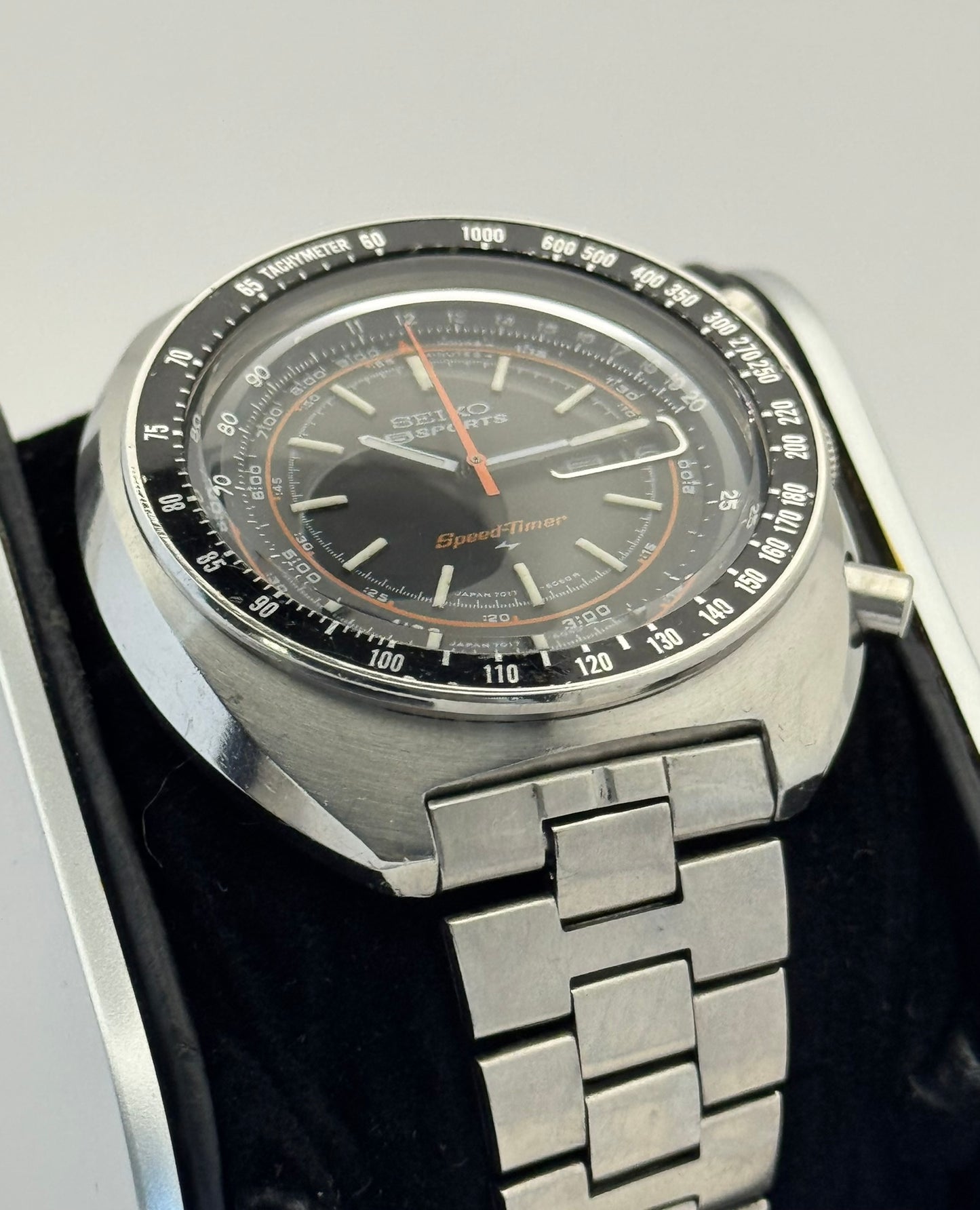 Seiko 5 Sports Speed-Timer Chronograph 7017-6020 (1980)