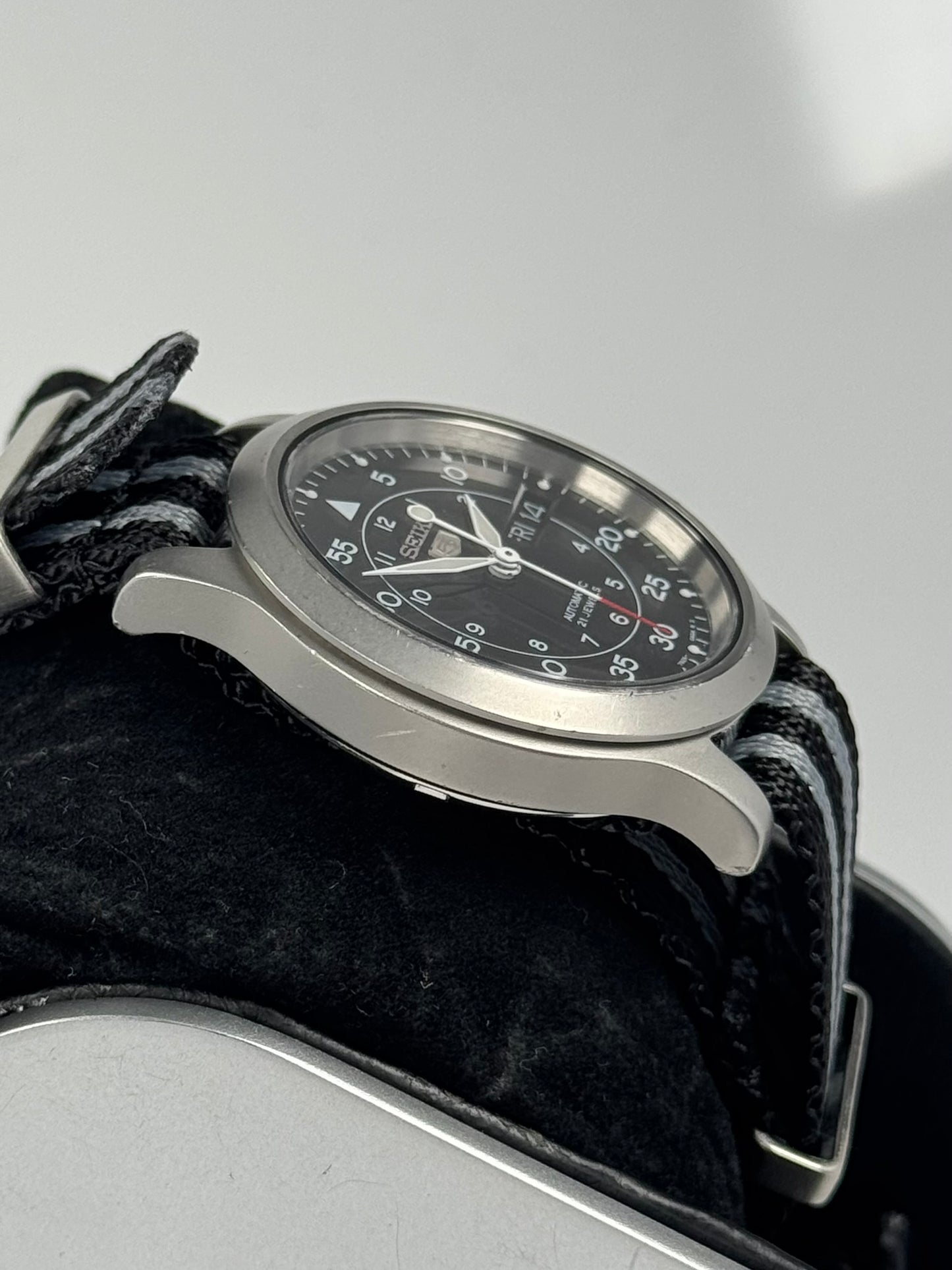 Seiko 5 Field Military SNK809 / 7S26-02J0 (2006)