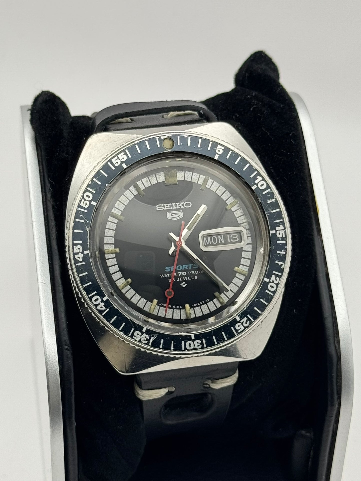 Seiko 5 Sports 6106-8120 70Proof 1968