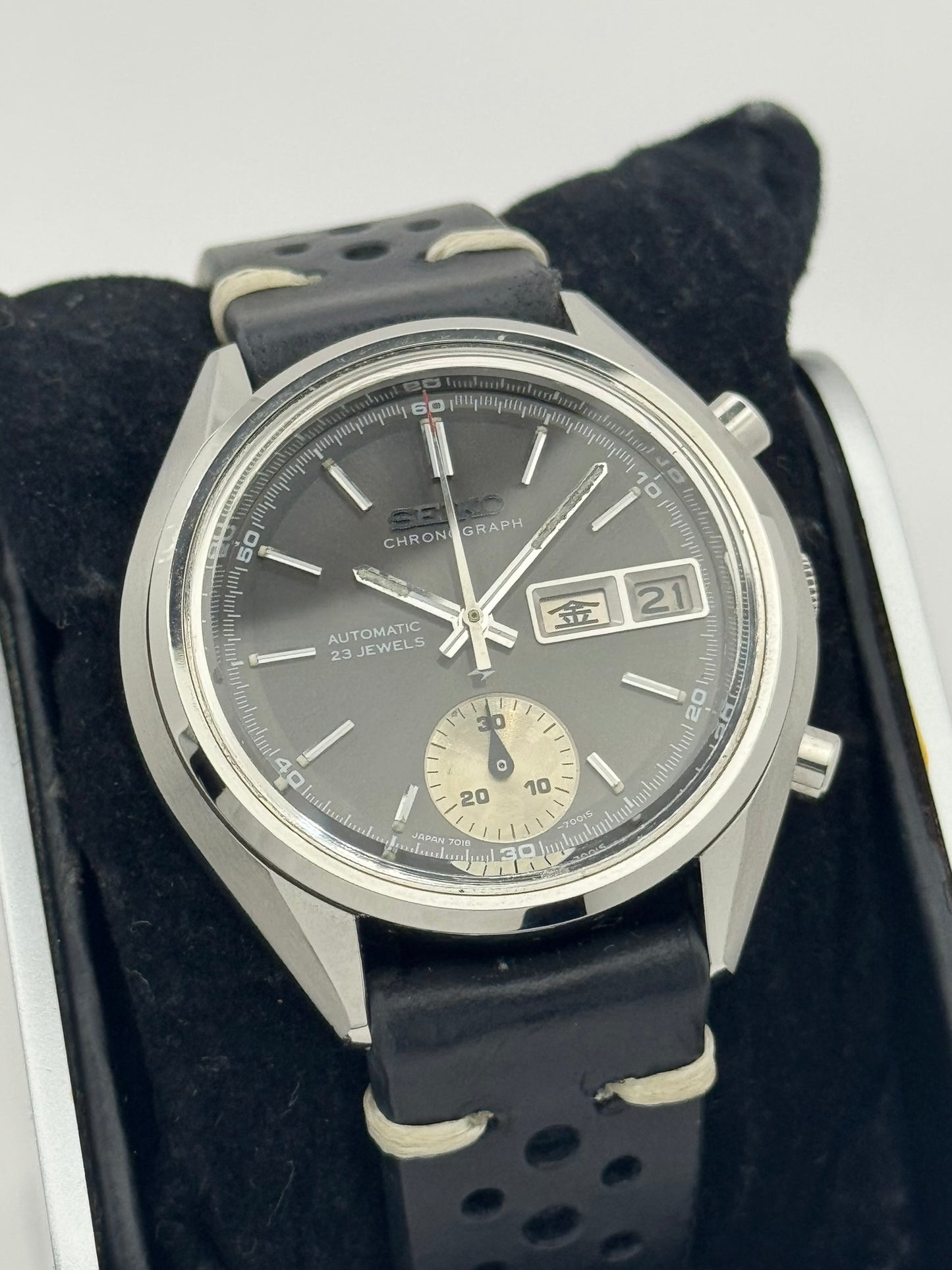 Seiko 7018-7000 kronográf (1971)