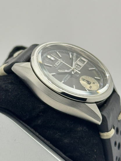 Seiko 7018-7000 kronográf (1971)