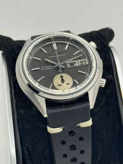 Seiko 7018-7000 kronográf (1971)