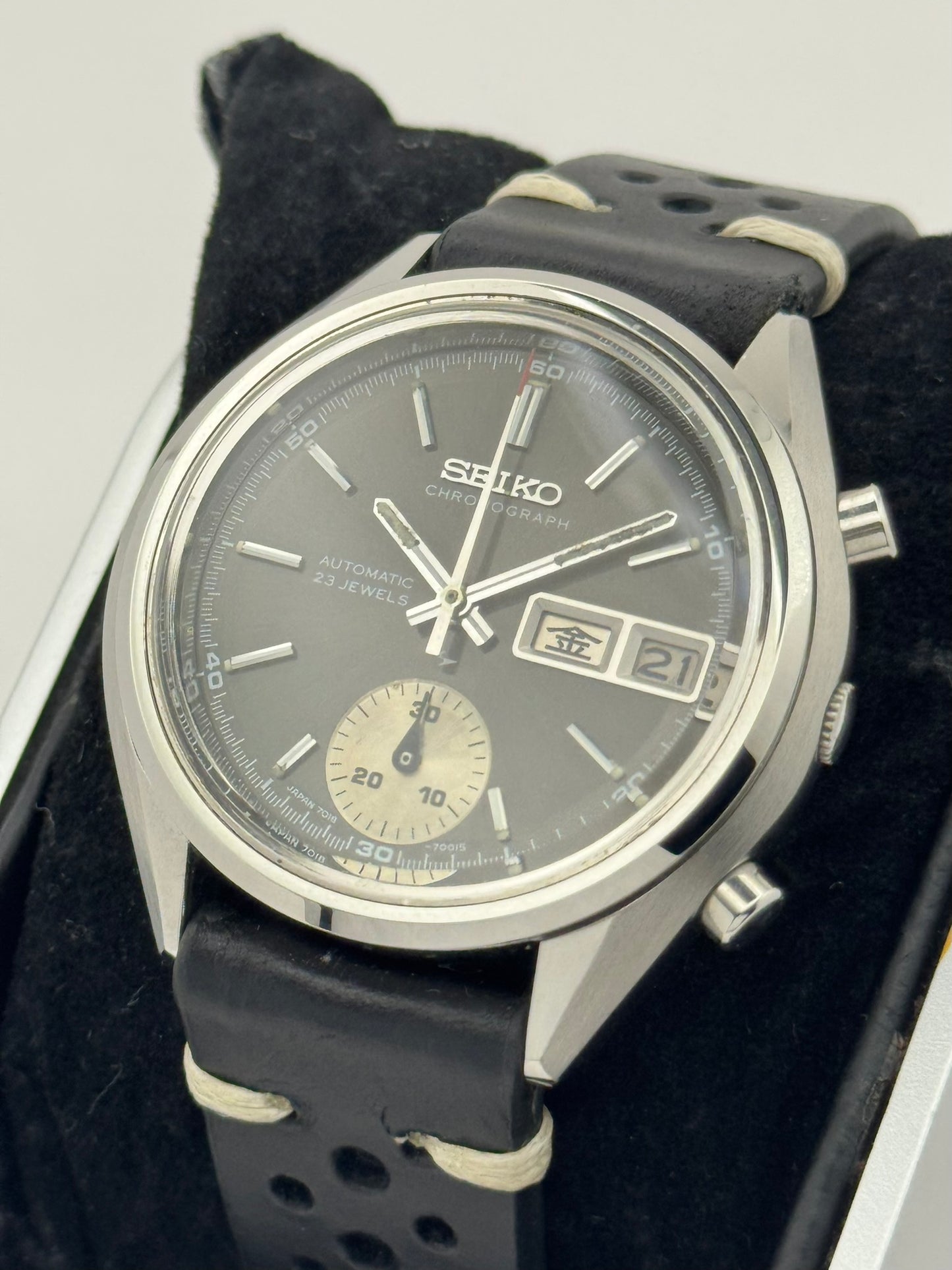 Seiko 7018-7000 kronográf (1971)