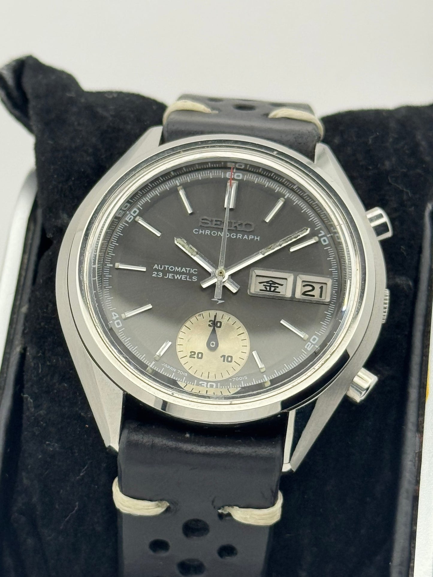 Seiko 7018-7000 kronográf (1971)