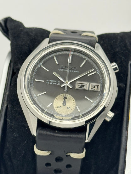 Seiko 7018-7000 kronográf (1971)