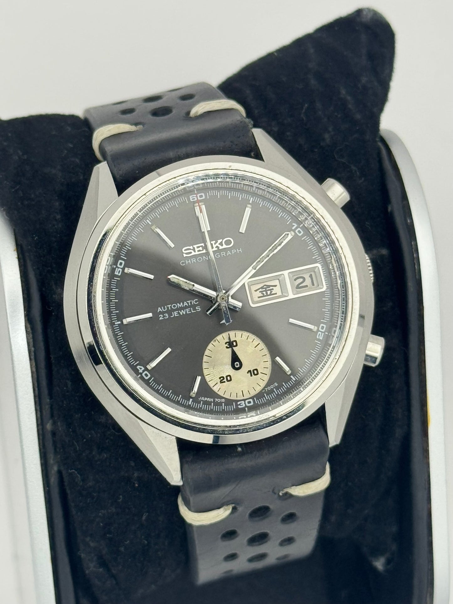 Seiko 7018-7000 kronográf (1971)